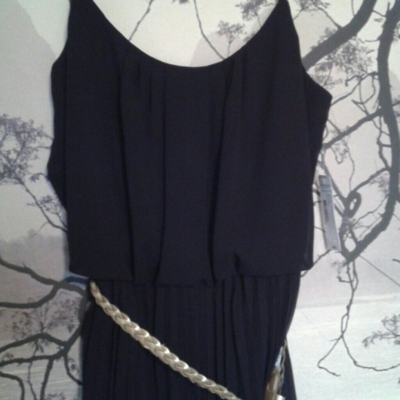 The Limited Little Black Dress - Picture 4 of 4